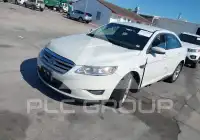2010 Ford TAURUS photo
