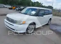 2010 Ford FLEX photo