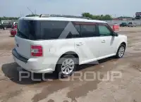 2010 Ford FLEX photo