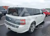 2010 Ford FLEX photo