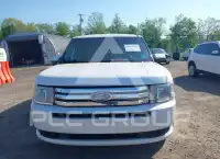 2010 Ford FLEX photo