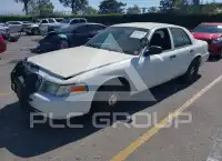 2010 Ford CROWN фото
