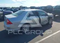 2010 Ford FUSION photo