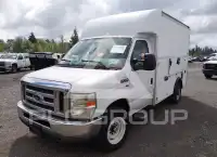 2010 Ford E-350 photo