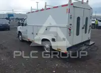 2010 Ford E-350 фото