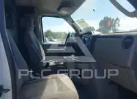 2010 Ford E-250 фото