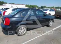 2010 Hyundai Accent фото