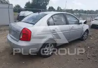 2010 Hyundai Accent фото