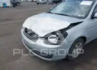 2010 Hyundai Accent фото