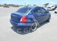 2010 Hyundai Accent photo
