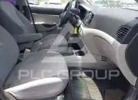 2010 Hyundai Accent photo