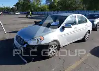 2010 Hyundai Accent фото