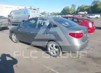 2010 Hyundai Elantra photo