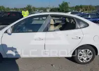 2010 Hyundai Elantra фото