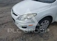 2010 Hyundai Elantra фото