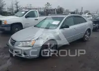 2010 Hyundai Sonata photo