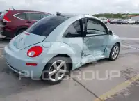 2010 Volkswagen BEETLE photo