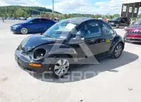 2010 Volkswagen BEETLE фото