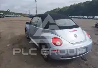 2010 Volkswagen BEETLE фото