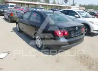 2010 Volkswagen Jetta photo