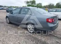 2010 Volkswagen Jetta photo