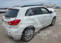 2011 Mitsubishi OUTLANDER фото