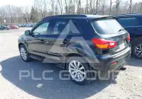 2011 Mitsubishi OUTLANDER photo