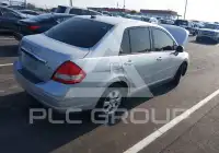 2011 Nissan VERSA photo