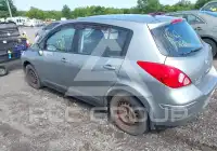 2011 Nissan VERSA фото