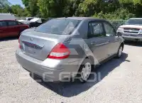 2011 Nissan VERSA фото
