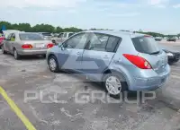 2011 Nissan VERSA photo