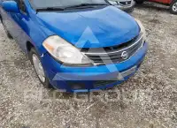 2011 Nissan VERSA photo