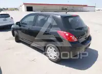 2011 Nissan VERSA photo
