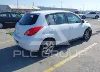 2011 Nissan VERSA фото