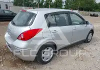 2011 Nissan VERSA photo