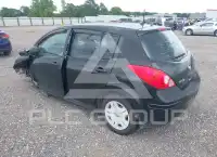 2011 Nissan VERSA photo