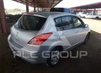 2011 Nissan VERSA photo