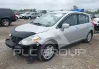 2011 Nissan VERSA photo