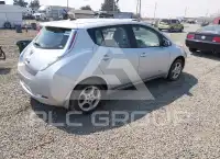2011 Nissan LEAF фото