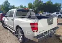 2011 Nissan TITAN фото