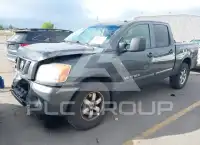 2011 Nissan TITAN фото