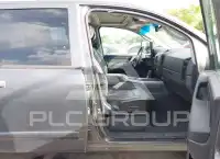 2011 Nissan TITAN фото