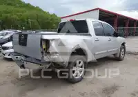 2011 Nissan TITAN фото