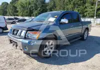 2011 Nissan TITAN фото