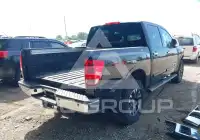 2011 Nissan TITAN фото