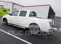 2011 Nissan TITAN фото