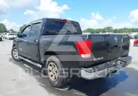 2011 Nissan TITAN фото
