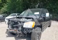 2011 Nissan TITAN фото