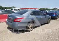 2011 Nissan MAXIMA photo