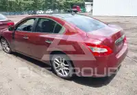 2011 Nissan MAXIMA photo
